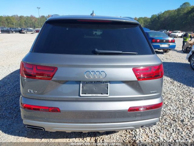 WA1LHAF7XJD012211 Audi Q7 2.0t Premium