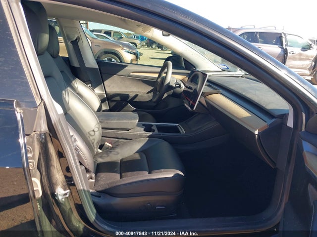 2021 TESLA MODEL 3 5YJ3E1EB5MF036935 Photo 4
