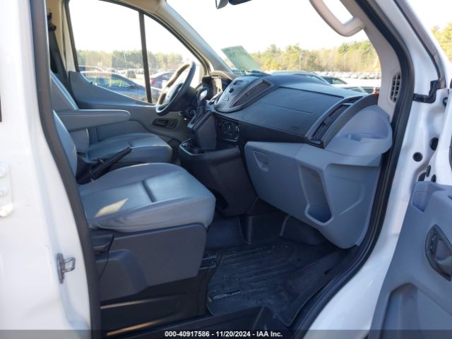 1FTYR1ZM3HKB30570 Ford Transit-250