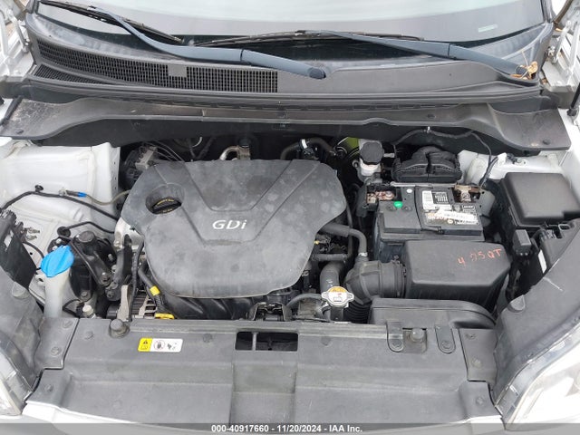 KIA Soul 2017 KNDJN2A22H7490932 Image 10
