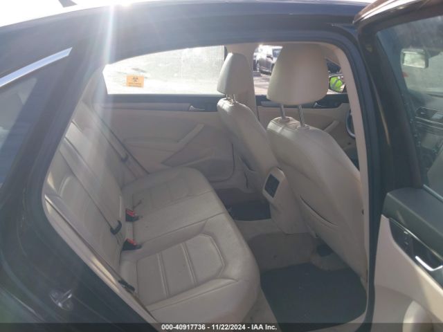 1VWBS7A37FC056168 Volkswagen Passat 1.8t Se