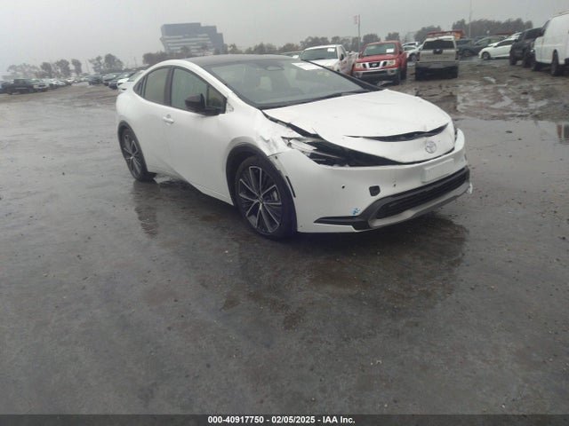 JTDACAAU8R3016249 Toyota Prius Limited