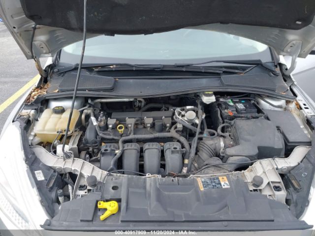 1FADP3F21JL229185 Ford FOCUS SE