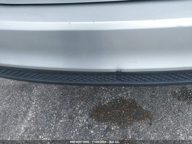 1FADP3F21JL229185 Ford FOCUS SE