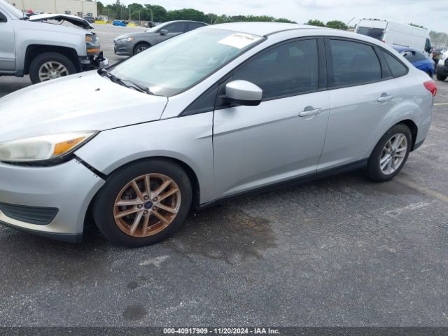 1FADP3F21JL229185 Ford FOCUS SE
