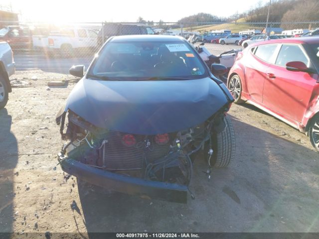 2T1BURHE8JC007173 Toyota COROLLA LE