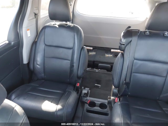 Toyota Sienna Se 8 Passenger 2015 5TDXK3DCXFS686939 Image 8