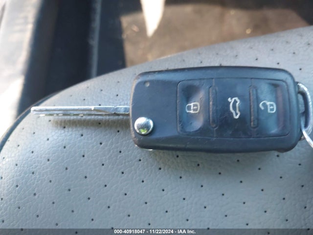 Aukcja sprzedaży 2015 Volkswagen Jetta Hybrid Sel Premium, vin: 3VW637AJ1FM412559, numer aukcji: 40918047