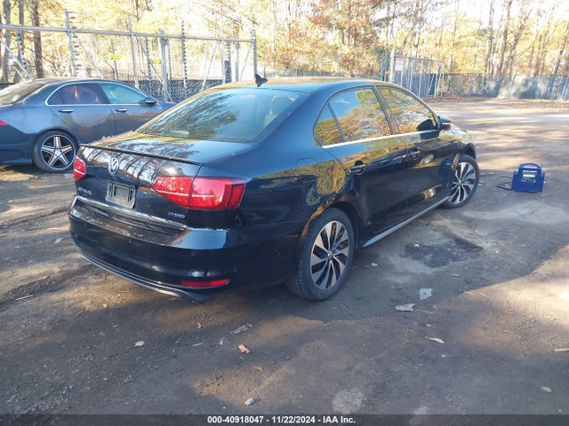 Aukcja sprzedaży 2015 Volkswagen Jetta Hybrid Sel Premium, vin: 3VW637AJ1FM412559, numer aukcji: 40918047