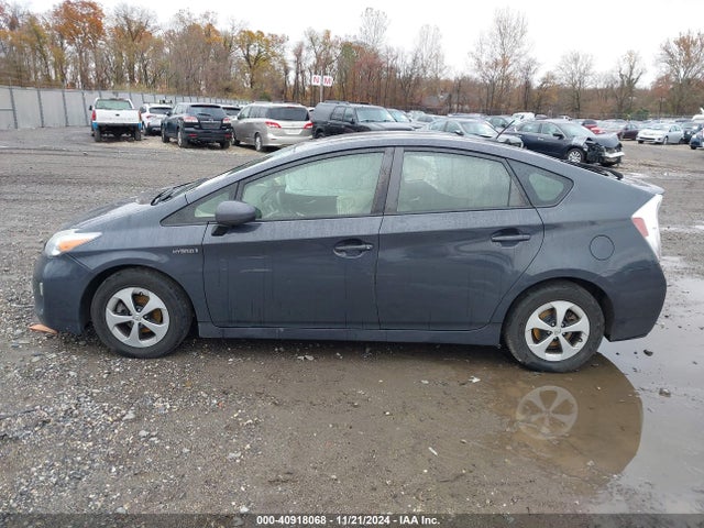 Toyota Prius Four 2015 JTDKN3DU7F0436569 Image 14