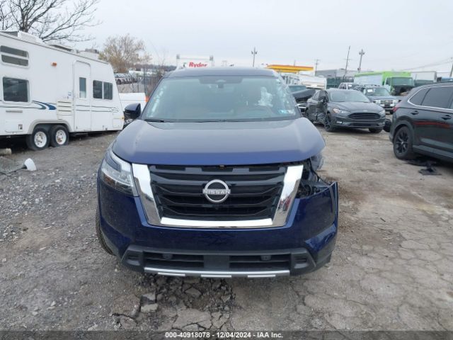 5N1DR3DJ9RC216335 Nissan Pathfinder Platinum 4wd