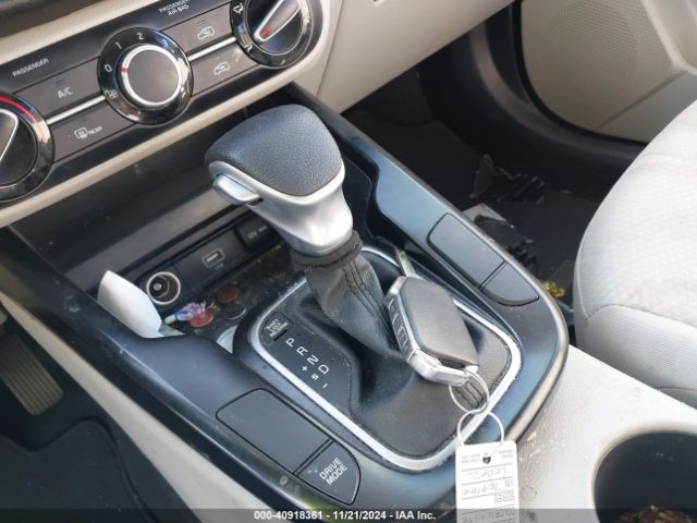 KNDJ23AU2L7709400 KIA SOUL LX