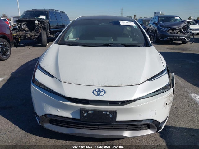 Toyota PRIUS XLE 2024 JTDACAAU7R3022463 Image 12