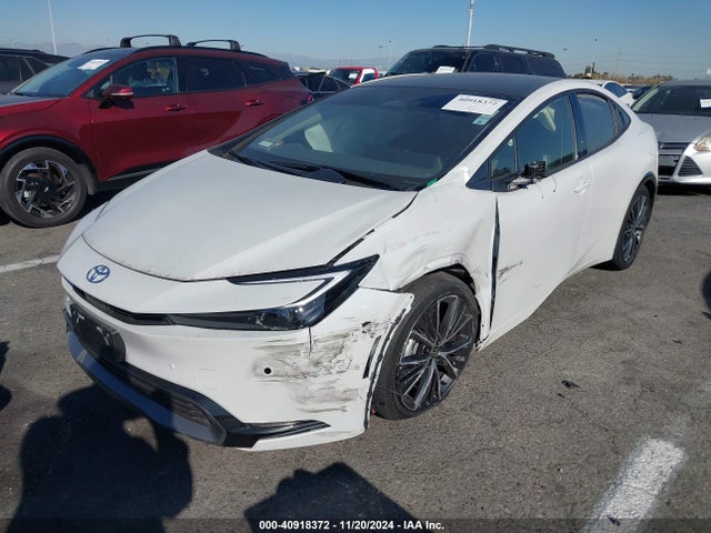 Toyota PRIUS XLE 2024 JTDACAAU7R3022463 Image 2