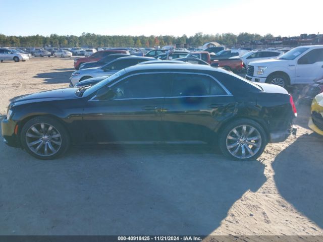 2C3CCAAG0JH143053 Chrysler 300 Touring L
