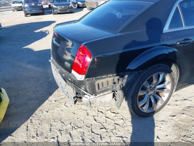 2C3CCAAG0JH143053 Chrysler 300 Touring L