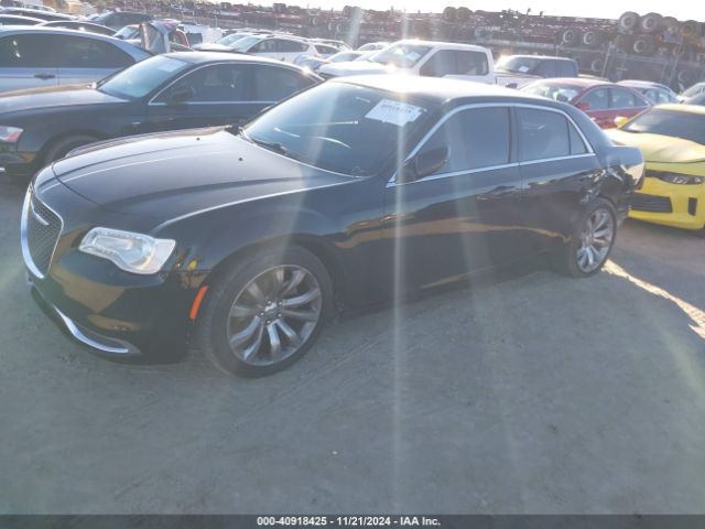 2C3CCAAG0JH143053 Chrysler 300 Touring L