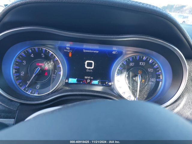 2C3CCAAG0JH143053 Chrysler 300 Touring L