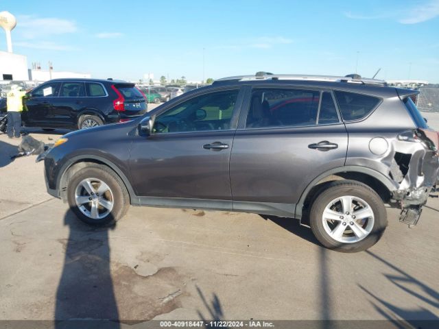 JTMWFREV7EJ007174 Toyota Rav4 Xle