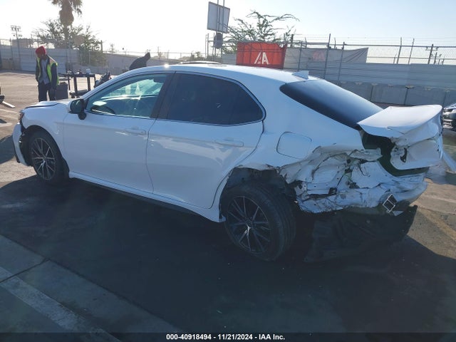 Toyota CAMRY SE 2022 4T1G11AKXNU044763 Image 3
