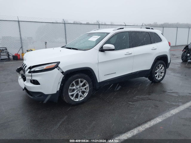 Jeep Cherokee Latitude 2016 1C4PJLCB5GW258628 Image 2