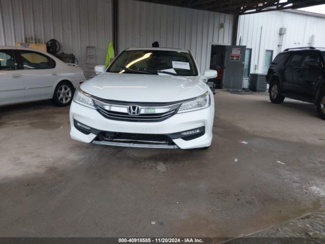 1HGCR3F92HA019313 Honda Accord Touring V6