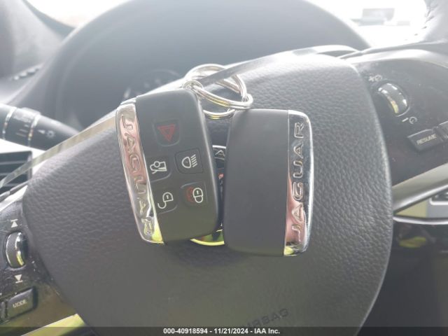 SAJWJ0FF2F8U64583 Jaguar Xf 3.0 Portfolio/3.0 Sport