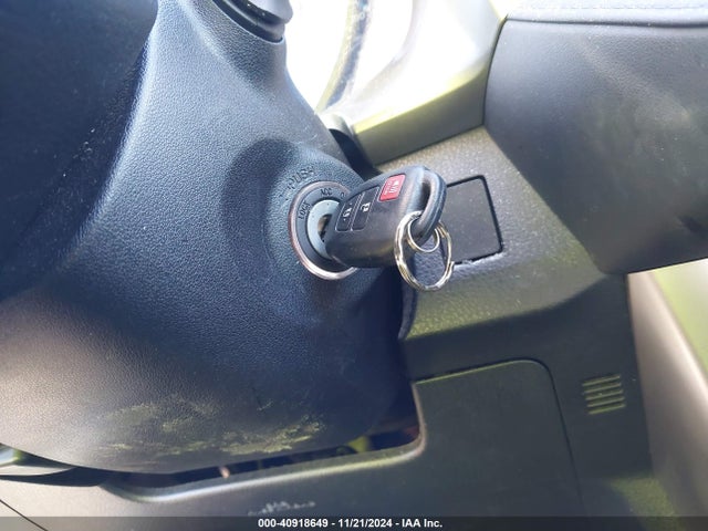 Toyota RAV4 LE 2017 JTMBFREV0HD206763 Image 11