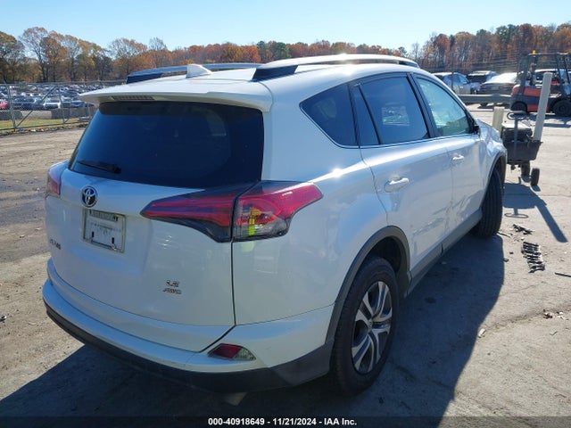 Toyota RAV4 LE 2017 JTMBFREV0HD206763 Image 4
