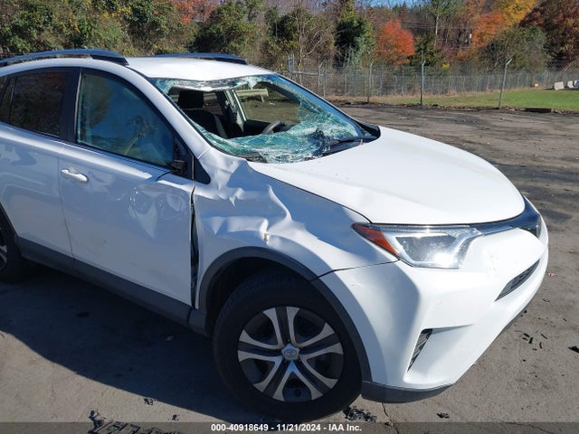 Toyota RAV4 LE 2017 JTMBFREV0HD206763 Image 6
