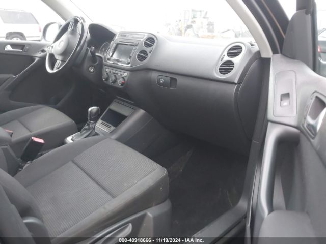 WVGAV7AX6FW514933 Volkswagen TIGUAN S