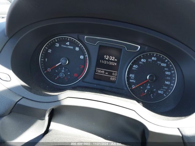WA1BCCFS2HR009410 Audi Q3 2.0t Premium