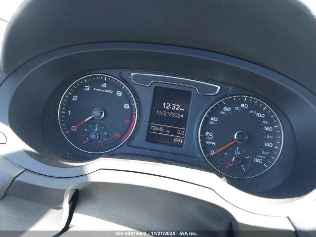 WA1BCCFS2HR009410 Audi Q3 2.0t Premium