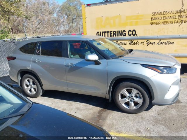 5TDKDRBH5RS539485 Toyota Highlander Le