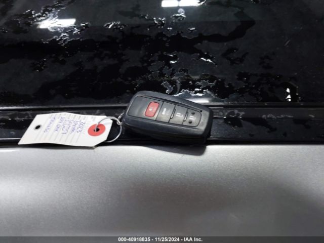 4T1F11AK7PU806235 Toyota CAMRY XLE