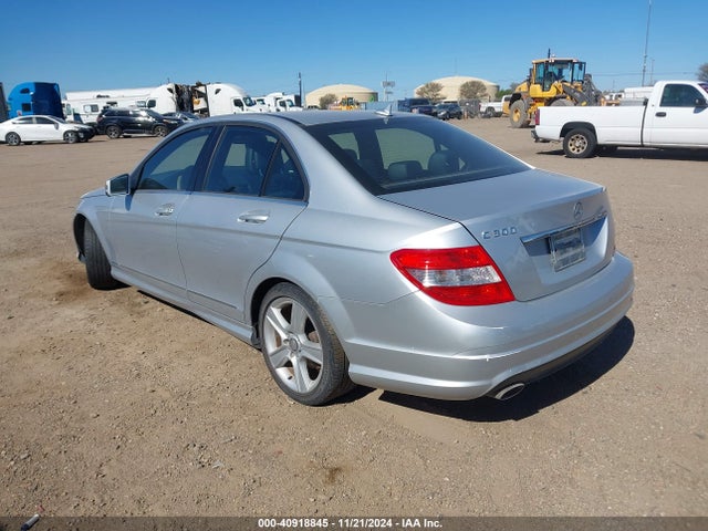 40918845 :رقم المزاد ، WDDGF5EB4AF419770 vin ، 2010 Mercedes-benz C 300 Luxury/sport مزاد بيع