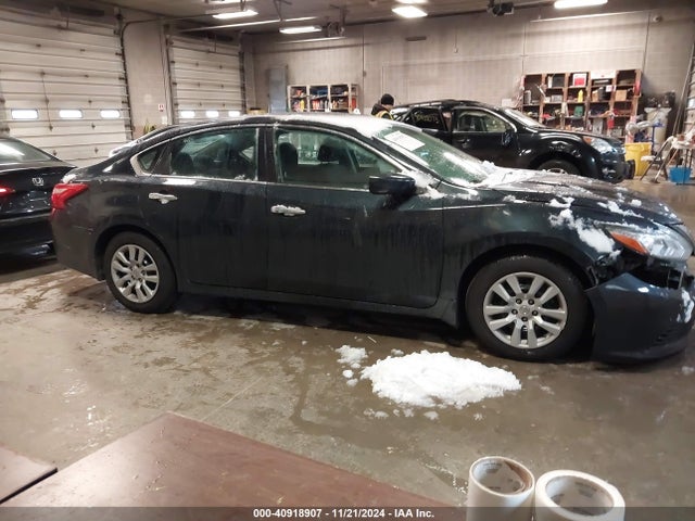 Nissan Altima 2.5 S 2017 1N4AL3AP8HC231589 Image 13