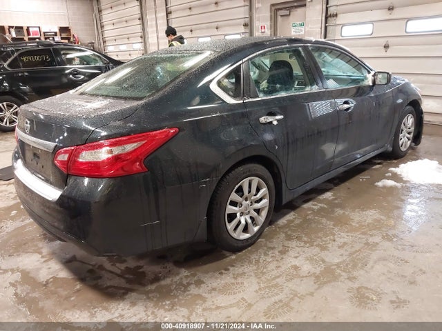 Nissan Altima 2.5 S 2017 1N4AL3AP8HC231589 Image 4