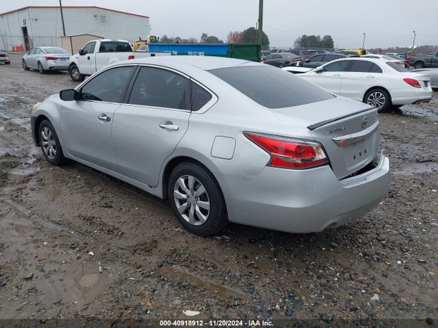 Nissan Altima 2.5 S 2014 1N4AL3AP4EC101529 Image 3