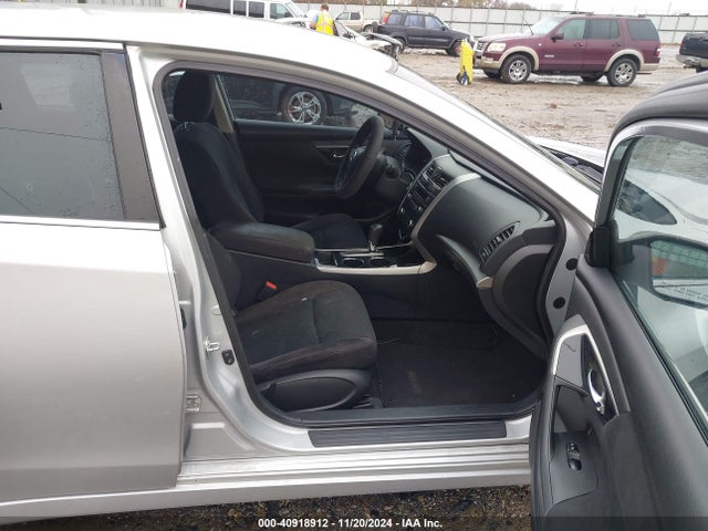 Nissan Altima 2.5 S 2014 1N4AL3AP4EC101529 Image 5