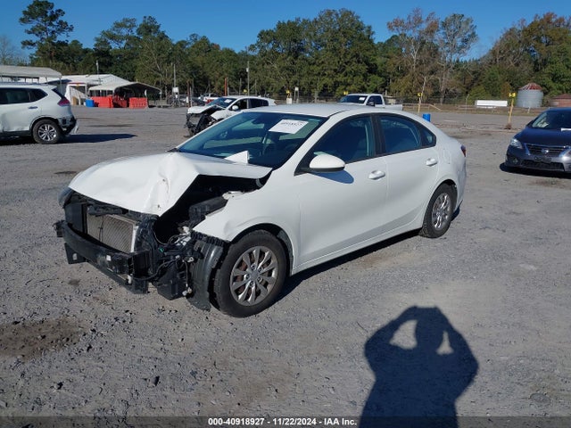 3KPF24AD8KE026207 KIA FORTE FE
