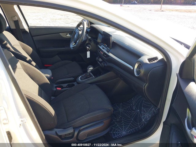 3KPF24AD8KE026207 KIA FORTE FE