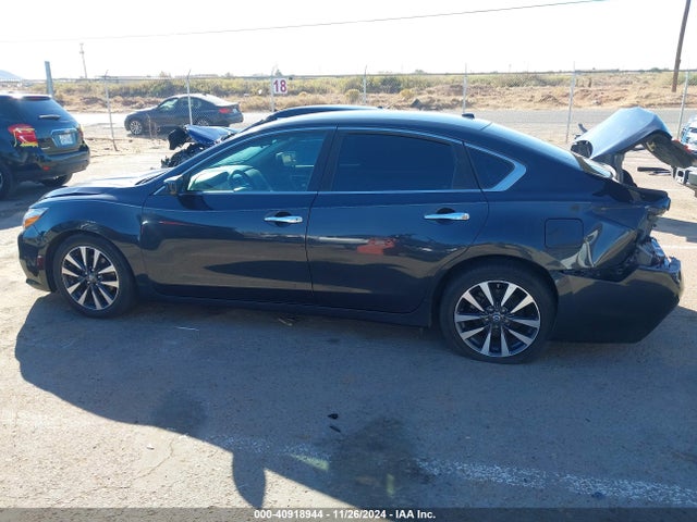 1N4AL3AP0HC277398 Nissan Altima 2.5 Sv