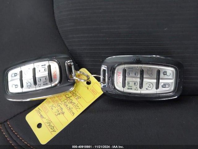 2C4RC1FG6JR101673 Chrysler Pacifica Touring Plus