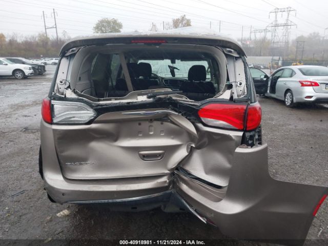 2C4RC1FG6JR101673 Chrysler Pacifica Touring Plus
