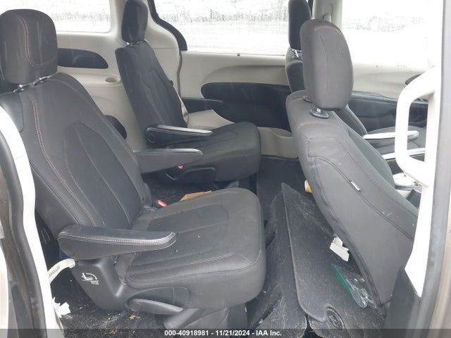 Chrysler Pacifica Touring Plus 2018 2C4RC1FG6JR101673 Image 8