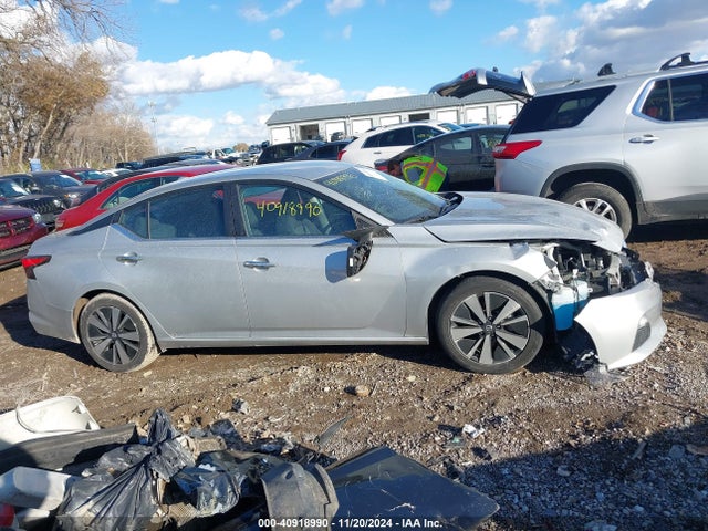 1N4BL4DV0NN366621 Nissan Altima Sv Fwd
