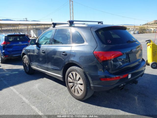 2013 AUDI Q5 HYBRID WA1C8AFP2DA048318 Photo 2