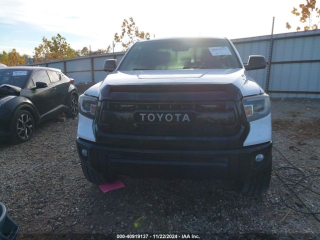 5TFRY5F17EX155429 Toyota Tundra Sr5 5.7l V8