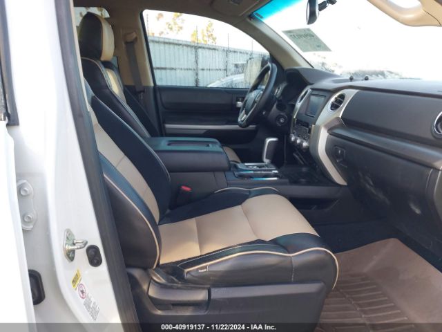 5TFRY5F17EX155429 Toyota Tundra Sr5 5.7l V8